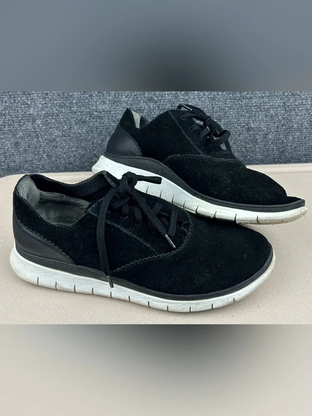 Vionic Taylor Women’s Walking Sneakers Size 8